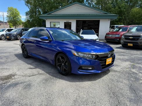 Used 2018 Honda Accord Sport image 7