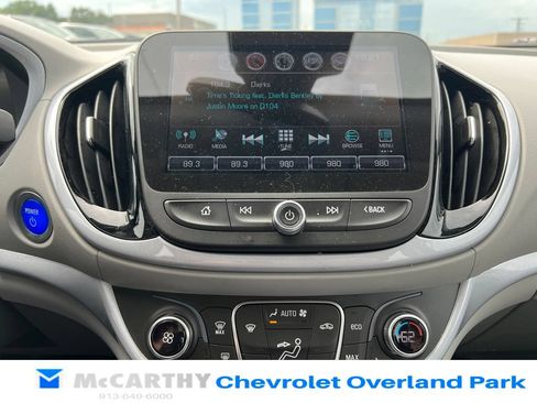 Used 2017 Chevrolet Volt LT w/ Comfort Package FWD image 14
