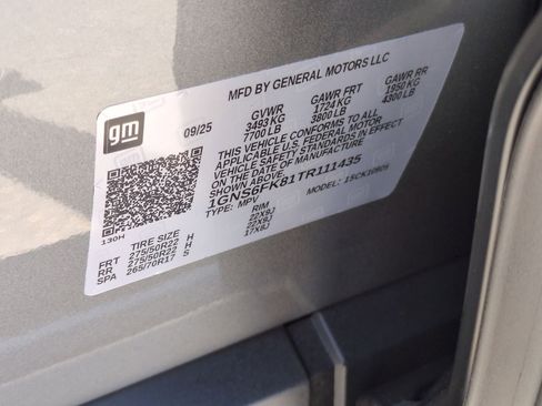 New 2026 Chevrolet Suburban Premier w/ Sun And Tow Package image 27