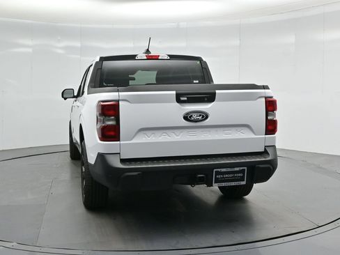 New 2026 Ford Maverick Lariat w/ Black Appearance Package image 28