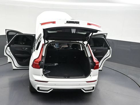 Used 2024 Volvo XC60 B5 Plus w/ Climate Package AWD/4WD image 34