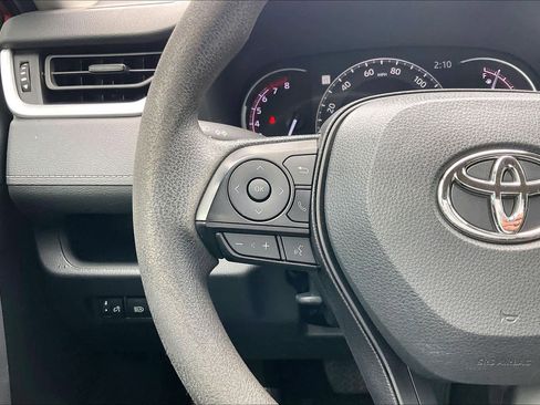 Used 2023 Toyota RAV4 XLE image 23