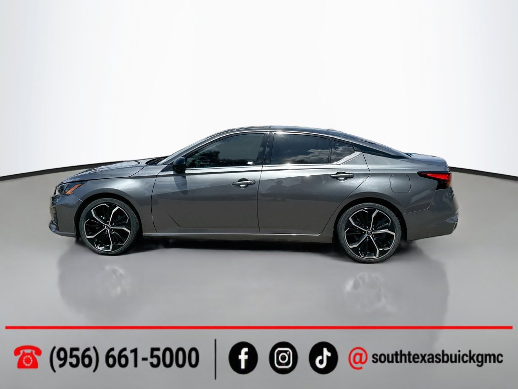 Used 2023 Nissan Altima 2.5 SR FWD image 4