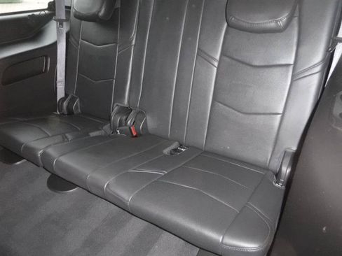 Used 2015 Cadillac Escalade Premium AWD/4WD image 30