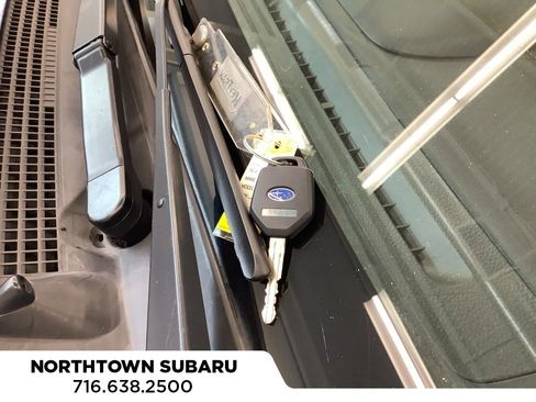 Used 2016 Subaru Crosstrek 2.0i Premium AWD/4WD image 27