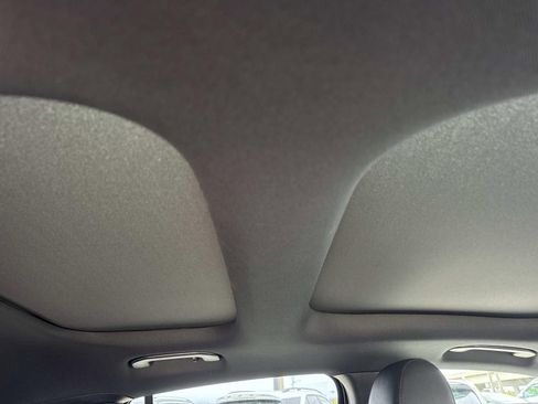 Used 2026 Mercedes-Benz GLA 250 image 10