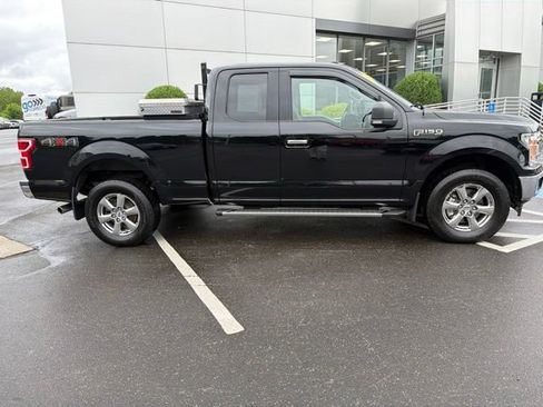 Used 2018 Ford F150 XLT w/ Equipment Group 302A Luxury AWD/4WD image 9