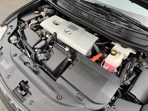 Used 2013 Lexus CT 200h w/ Seat Comfort Pkg image 18