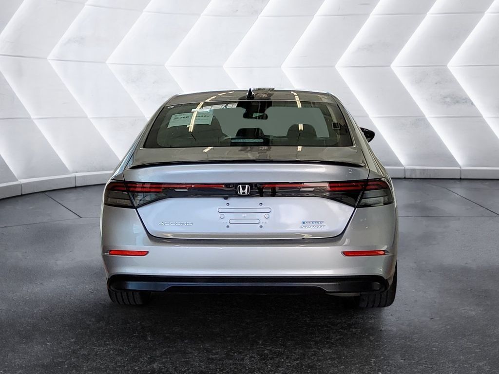 Used 2025 Honda Accord Sport image 5