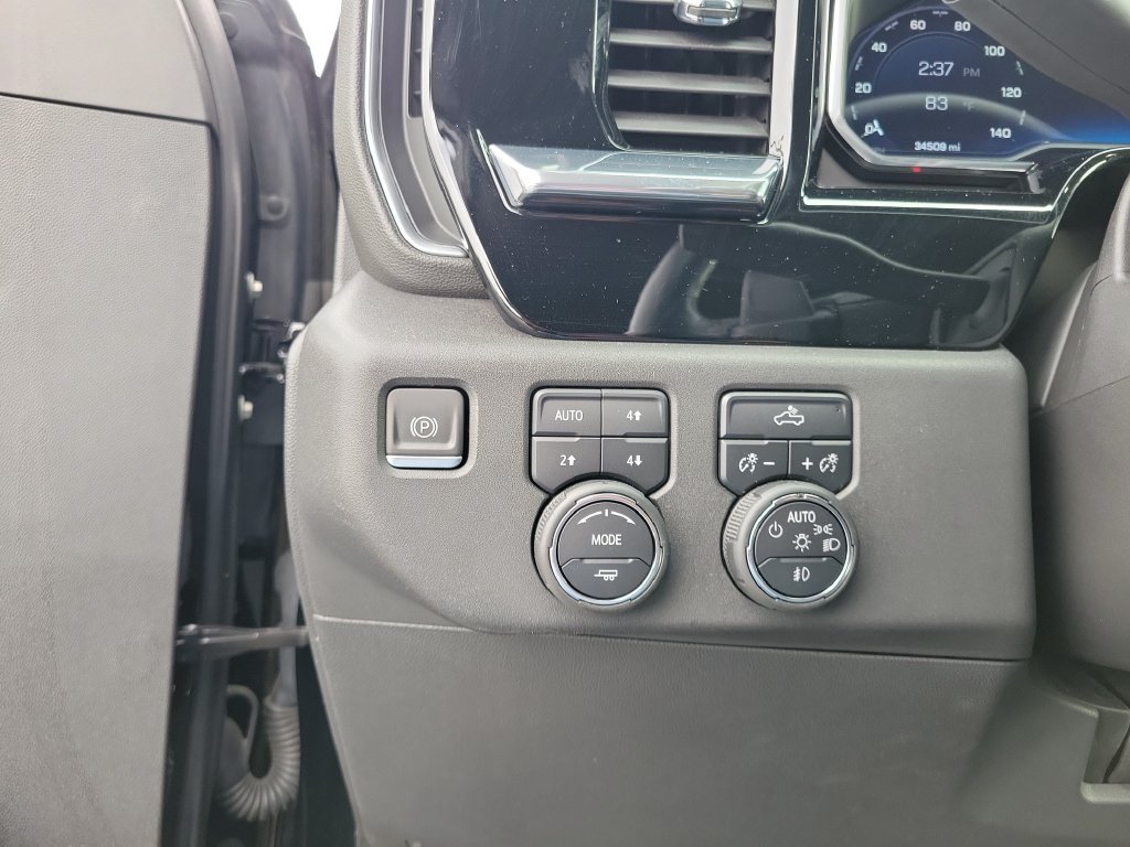 Used 2022 Chevrolet Silverado 1500 LT Trail Boss w/ Convenience Package II AWD/4WD image 22