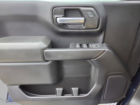 Certified 2022 Chevrolet Silverado 1500 Custom image 31