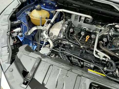 Used 2021 Nissan Rogue SV image 18