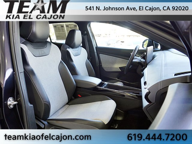 Used 2024 Volkswagen ID.4 2WD image 14