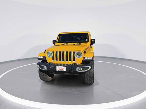 Used 2019 Jeep Wrangler Unlimited Sahara image 4