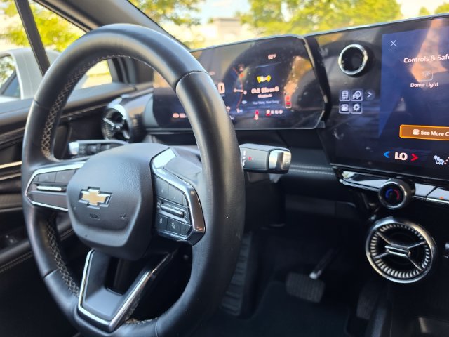 Used 2024 Chevrolet Blazer EV LT AWD/4WD image 41