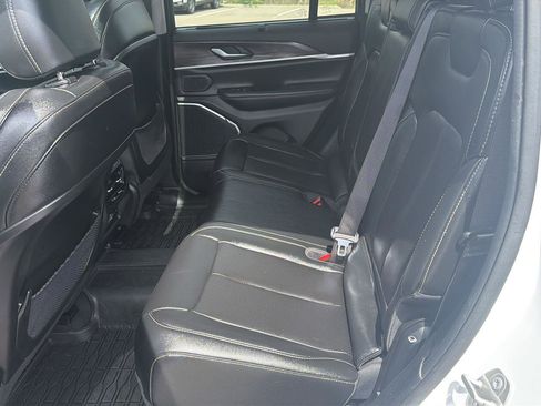 Used 2023 Jeep Grand Cherokee 30th Anniversary AWD/4WD image 32