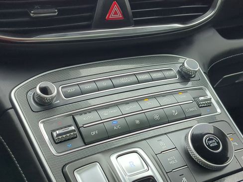 Used 2021 Hyundai Santa Fe Limited image 26