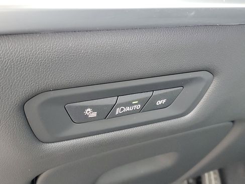 Certified 2025 BMW X5 xDrive40i w/ M Sport Package image 11