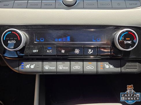 Used 2025 Hyundai Elantra Limited FWD image 34