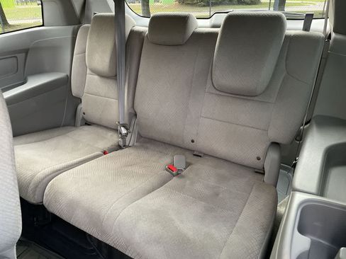 Used 2016 Honda Odyssey SE image 18