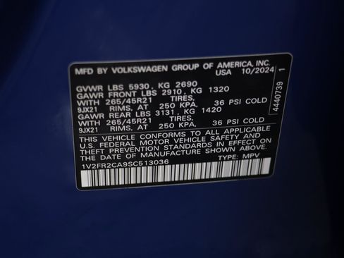 Used 2025 Volkswagen Atlas SEL Premium R-Line image 24