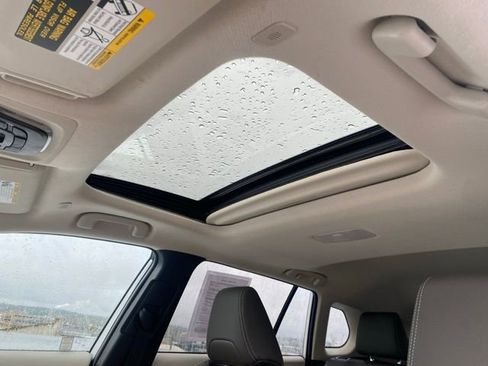 Certified 2023 Toyota Corolla Cross XLE w/ Convenience Package AWD/4WD image 17