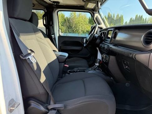 Used 2021 Jeep Wrangler Unlimited Sport AWD/4WD image 19