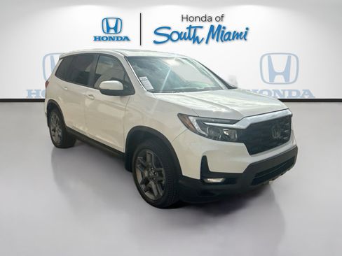 Certified 2023 Honda Passport EX-L image 1