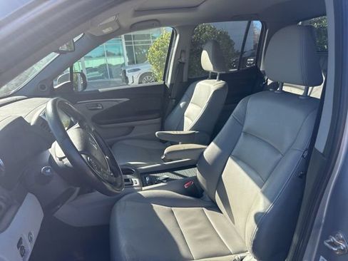 Used 2019 Honda Ridgeline RTL-T image 14