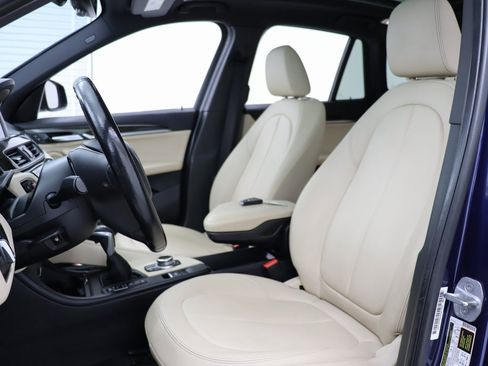 Used 2017 BMW X1 xDrive28i image 10