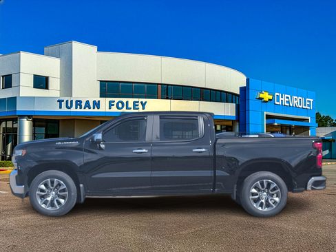 Used 2020 Chevrolet Silverado 1500 LT w/ All-Star Edition image 2