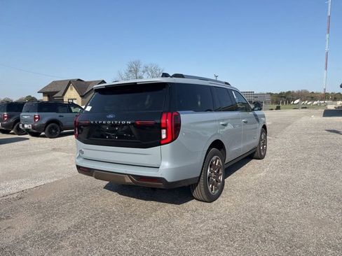 New 2026 Ford Expedition King Ranch image 43