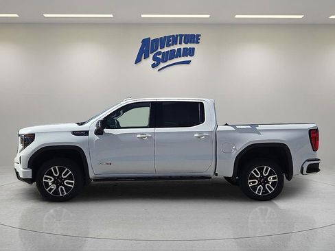 Used 2024 GMC Sierra 1500 AT4 w/ Technology Package image 4