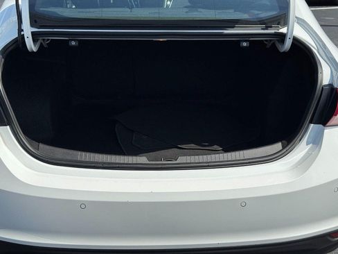 Used 2024 Chevrolet Malibu LT w/ Sport Edition FWD image 4