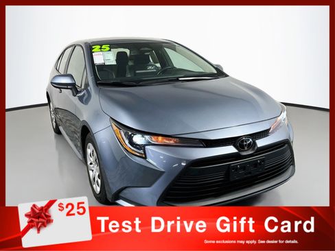 Used 2025 Toyota Corolla LE FWD image 1