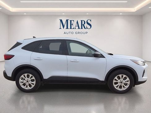 Used 2025 Ford Escape Active AWD/4WD image 6