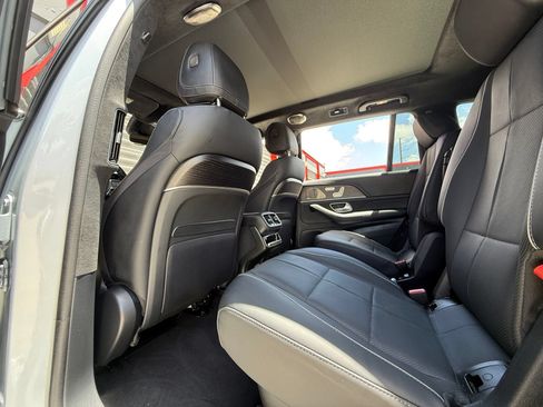 Used 2023 Mercedes-Benz GLS 580 4MATIC image 43
