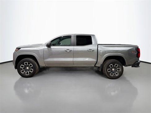 New 2024 Chevrolet Colorado LT w/ LT Convenience Package III image 11