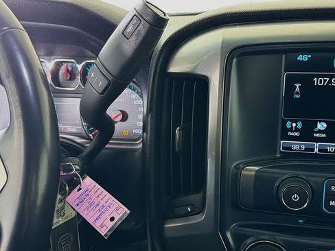 Used 2018 Chevrolet Silverado 1500 LT w/ Texas Edition image 19