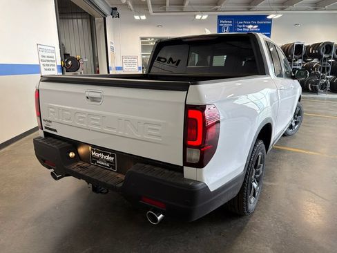 New 2026 Honda Ridgeline Black Edition image 5