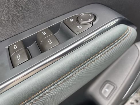 New 2026 GMC Acadia AT4 w/ Luxury Package AWD/4WD image 13