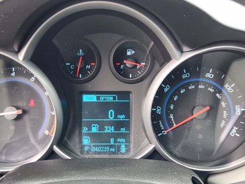 Used 2015 Chevrolet Cruze LT FWD image 15