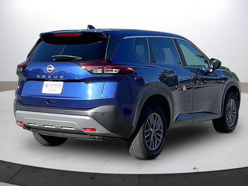Used 2023 Nissan Rogue S FWD image 9