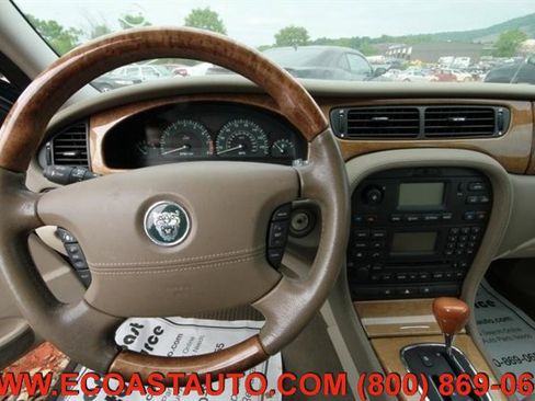 Used 2003 Jaguar S-TYPE 4.2 image 9
