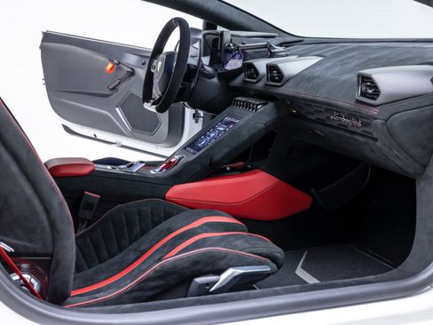 Used 2022 Lamborghini Huracan STO image 50