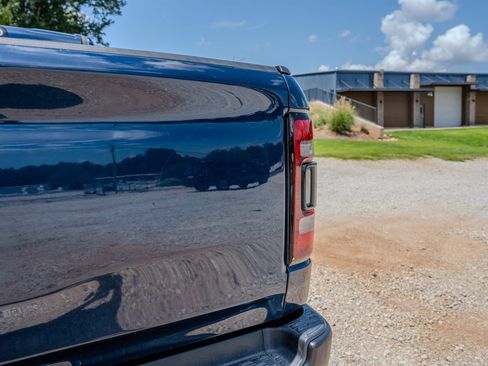 Used 2020 RAM 1500 Big Horn w/ Built-to-serve Edition RWD image 11