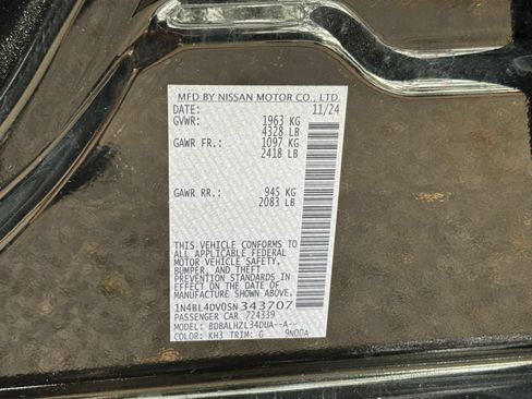 Used 2025 Nissan Altima 2.5 SV FWD image 29
