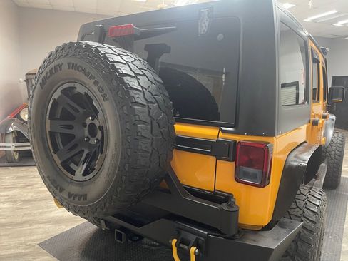 Used 2012 Jeep Wrangler Unlimited Sport image 11