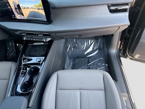 New 2026 Audi Q3 quattro 2.0T AWD/4WD image 17