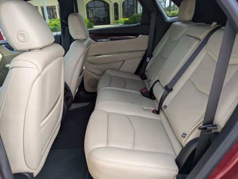 Used 2019 Cadillac XT5 Luxury FWD image 13